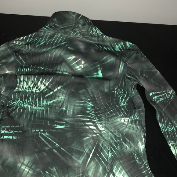 Nike long sleeve - Picture 3 of 4